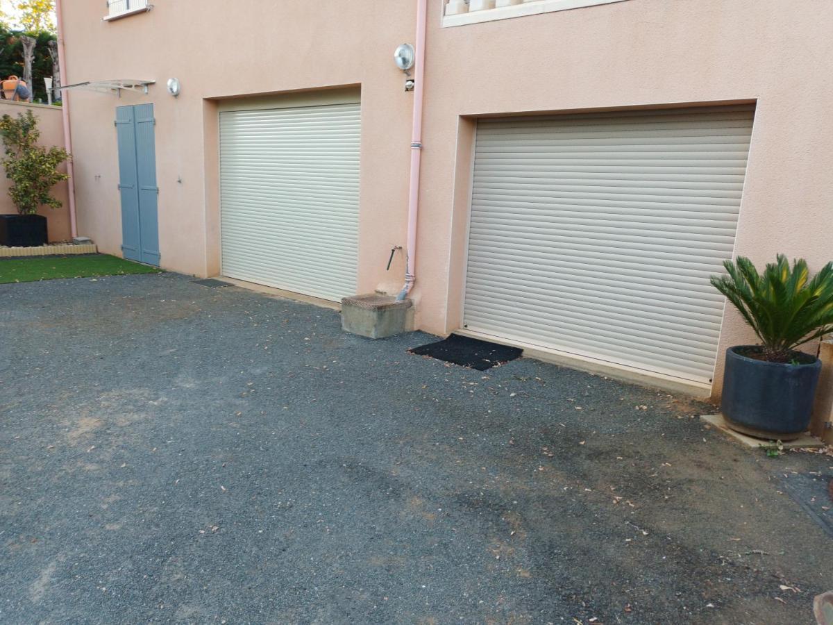 Logement Martine Rouffignac Saint-Cernin Eksteriør billede